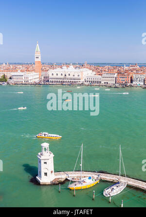 Torre del Campanile, il Palazzo Ducale (Palazzo dei Dogi), il Bacino di San Marco (St. Segna bacino), Venezia, Sito Patrimonio Mondiale dell'UNESCO, Veneto, Italia, Europa Foto Stock