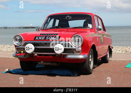 I tre castelli vintage auto da rally in Llandudno Foto Stock