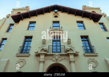 L'architettura esterna del vecchio edificio dell'Unione nella stanford university campus, palo Alto, California, Stati Uniti d'America Foto Stock