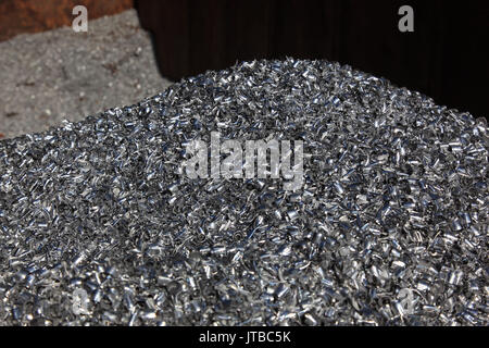 Cantiere di rottami, rifiuti di metallo azioni in una società di riciclaggio, Schrottplatz, Metallabfaelle Lager in einem Recyclingbetrieb Foto Stock