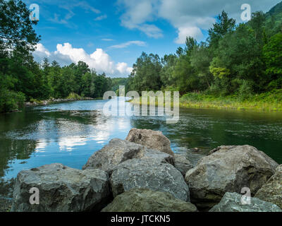 Area intorno al lago Castet, Pyrénées-Atlantiques, Francia. Foto Stock