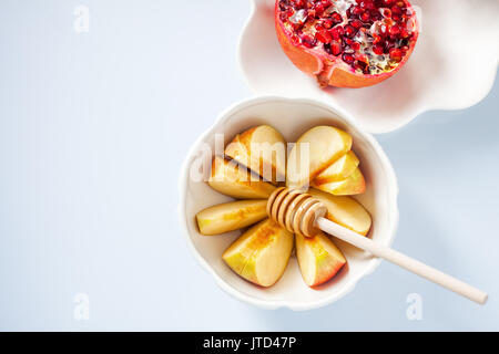 Mele, melograno e miele per Rosh Hashanah Foto Stock