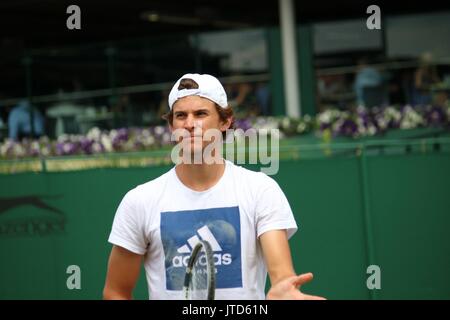 2017 campionati di Wimbledon - sessioni di libere dotate di: Dominic Thiem dove: Londra, Regno Unito quando: 08 lug 2017 Credit: Immagini di copertura Foto Stock