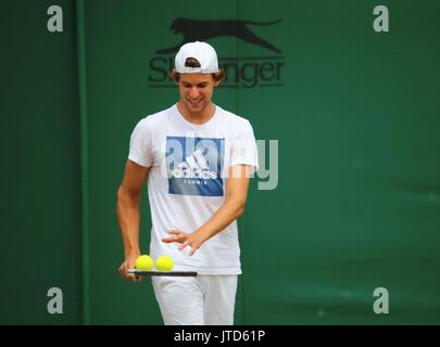 2017 campionati di Wimbledon - sessioni di libere dotate di: Dominic Thiem dove: Londra, Regno Unito quando: 08 lug 2017 Credit: Immagini di copertura Foto Stock