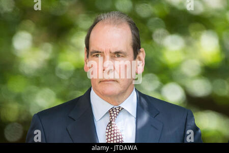 Ex West Yorkshire e Merseyside CHIEF CONSTABLE Sir Norman Bettison arriva a Warrington Corte dei Magistrati dove egli affronta le tasse a seguito di una indagine sul disastro di Hillsborough e le sue conseguenze. Foto Stock