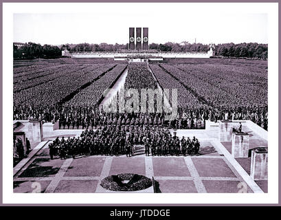 RALLY DI NORIMBERGA 1930 a Norimberga Campo di Zeppelin, parte dello spettacolo del nazista annuale congresso di partito in Germania Foto Stock