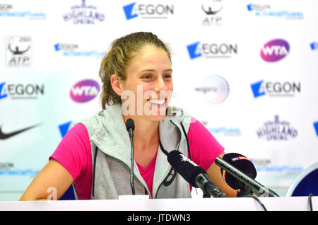 Johanna Konta, British n. 1 ladies giocatore di tennis, dando una conferenza stampa nella sua casa di città di Eastbourne prima di competere nel Aegon International Foto Stock