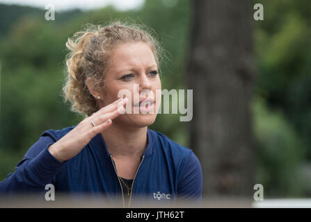 Stuttgart, Germania. 8 Ago, 2017. Il tedesco giocatore di tennis Laura Siegemund è stato intervistato dalla stampa tedesca agenzia in Stoccarda, Germania, 8 agosto 2017. Foto: Marijan Murat/dpa/Alamy Live News Foto Stock