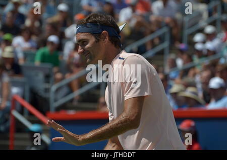 Montreal, Canada. 09Aug, 2017. Agosto 9, 2017 - Montreal, Quebec, Canada - Roger Federer vince il 2° round match contro PETER POLANSKY di Rogers Cup 2017 Credit: Vlad Russia/Alamy Live News Foto Stock