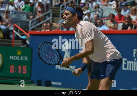 Montreal, Canada. 09Aug, 2017. Agosto 9, 2017 - Montreal, Quebec, Canada - Roger Federer vince il 2° round match contro PETER POLANSKY di Rogers Cup 2017 Credit: Vlad Russia/Alamy Live News Foto Stock