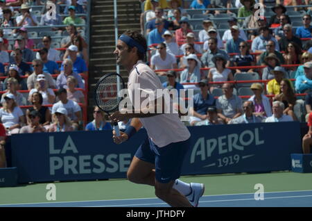 Montreal, Canada. 09Aug, 2017. Agosto 9, 2017 - Montreal, Quebec, Canada - Roger Federer vince il 2° round match contro PETER POLANSKY di Rogers Cup 2017 Credit: Vlad Russia/Alamy Live News Foto Stock