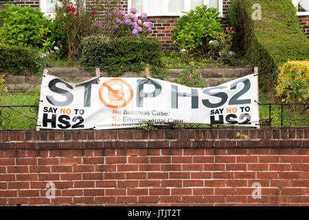 Arrestare HS2 di dimostrazione dei manifesti in South Yorkshire Foto Stock