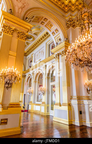 BRUXELLES, Belgio - 13 August 2014: Royal Palace di Bruxelles, Bruxelles, palazzo ufficiale del re e la Regina dei Belgi. Foto Stock