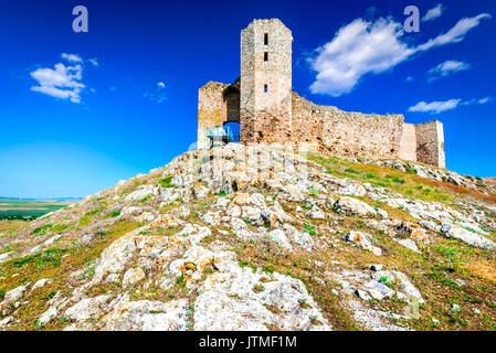 Fortezza Enisala, Dobruja, Romania. Rovine della roccaforte medievale oltre il Lago Razelm, Tulcea. Foto Stock