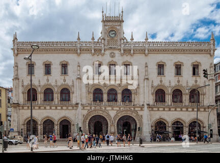 Il Rossio stazione è una stazione ferroviaria a Lisbona, Portogallo, situato in piazza del Rossio. Foto Stock