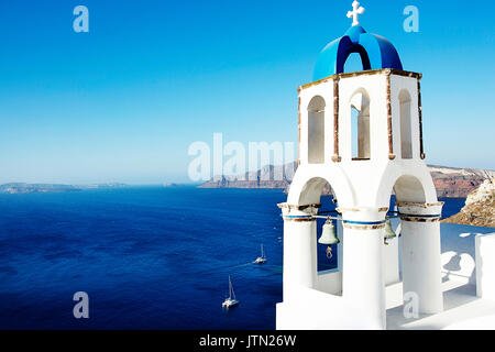 Torre di Oia o Ia, una piccola città ed ex comunità nel Sud Egeo sulle isole di Thira e Therasia, nelle cicladi grecia Foto Stock