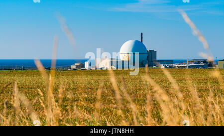 Vista di Dounreay centrale nucleare nel nord della Scozia, ora in fase di smantellamento. Foto Stock