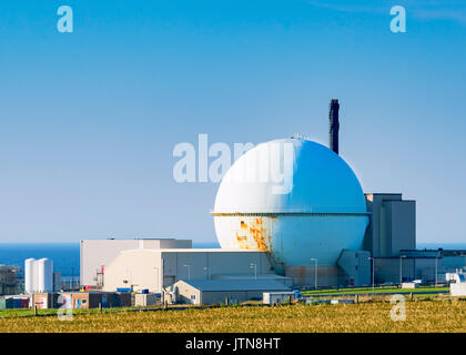 Vista di Dounreay centrale nucleare nel nord della Scozia, ora in fase di smantellamento. Foto Stock