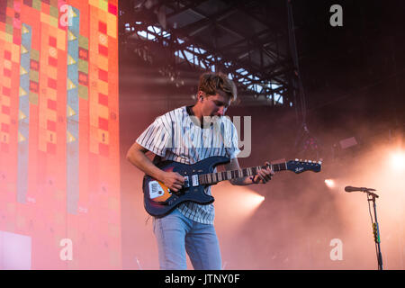 Animali in vetro di eseguire presso il panorama della città di New York Foto Stock