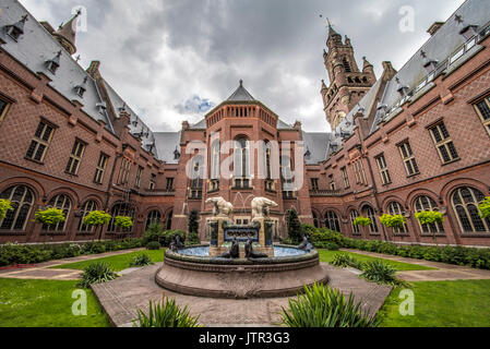 Vista interna del palazzo della pace edificio, sede della Corte internazionale di giustizia, principale organo giurisdizionale delle Nazioni Unite Foto Stock