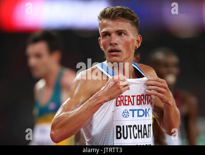 Gran Bretagna Andrew Butchart reagisce dopo l'uomo 5000m riscaldare due durante il giorno sei del 2017 IAAF Campionati del mondo presso il London Stadium. Foto Stock