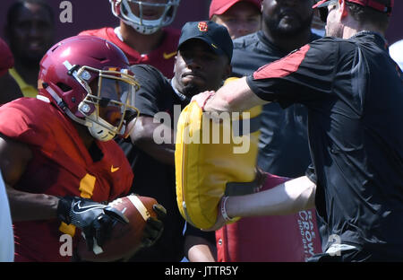 Los Angeles, California, USA. 5 Ago, 2017. USC Trojans wide receiver Joseph Lewis IV. (1) durante l'USC pratica di gioco del calcio su Brian Kennedy/ Howard Jones Campo sul campus della University of Southern California il sabato, agosto 05, 2017 a Los Angeles. (Foto di Keith Birmingham, Pasadena Star-News/SCNG) Credito: San Gabriel Valley Tribune/ZUMA filo/Alamy Live News Foto Stock