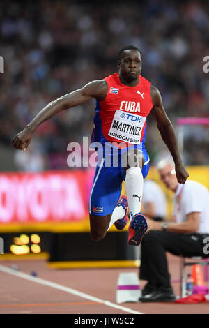 Londra, Regno Unito. Il 10 agosto 2017. Lázaro Martínez (Cuba) prende parte agli Uomini Salto triplo Finale al London Stadium, il giorno sette della IAAF Campionati del Mondo London 2017. Credito: Stephen Chung / Alamy Live News Foto Stock