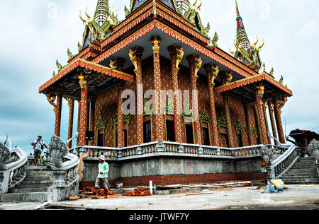 Monastero buddista costruito da Combodia in ricostruzione, Lumbini sacro giardino, Nepal Foto Stock