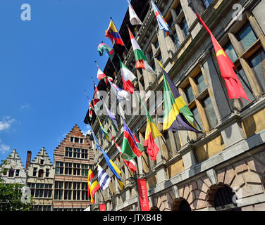 Antwerp / Antwerpen, Belgio. City Hall / Stadhuis (1565: fiamminga rinascimentale) in Grote Markt (piazza principale) Foto Stock