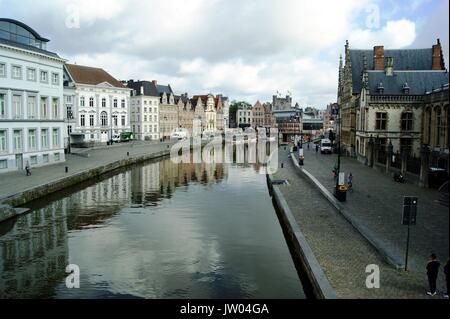 Il canale a Gand, Belgio Foto Stock