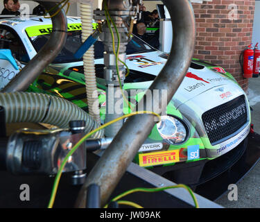 Rick Parfitt, Seb Morris, Bentley Continental GT3, Team Racing Parker, vincitori, Campionato British GT, Brands Hatch, agosto 2017, Kent, Inghilterra, Pro Foto Stock