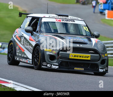 Henry Neal, Mini F56 JCW, Mini Challenge - JCW, domenica 6 agosto, 2017, British GT, BRDC, Formula 3, Campionato, Brands Hatch, Kent, Inghilterra, motore Foto Stock