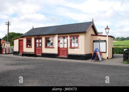 Stazione di Bodiam sul Kent e Sussex orientale ferrovia in East Sussex, in Inghilterra il 20 agosto 2012. La stazione è stata aperta per la prima volta nel 1900. Foto Stock