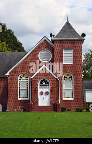 La prima chiesa cristiana originariamente costruito per i lavoratori presso l'ex cotonificio a Edenton, North Carolina. Foto Stock