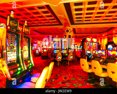 Messa a fuoco di sfocatura in casino. Sfondo astratto di Las Vegas in Nevada. Foto Stock