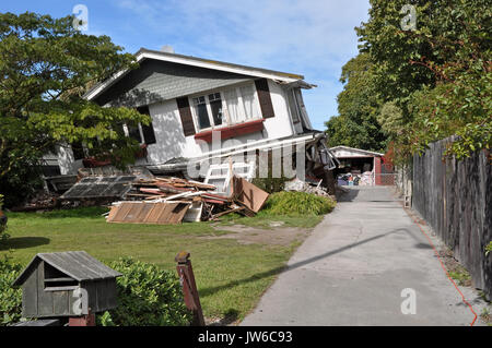 Christchurch, Nuova Zelanda - 26 Marzo 2011: Casa in Avonside crolla nel più grande terremoto Christchurch ha sempre vissuto - 7.1 sulla Richt Foto Stock