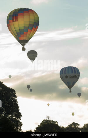 Bristol, Regno Unito. 11 Ago, 2017. Bristol International Balloon Fiesta in Ashton Court, Bristol UK Credit: Neil Cordell/Alamy Live News Foto Stock