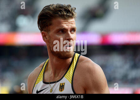 Londra, Regno Unito. 11 Ago, 2017. Decathlete tedesco Rico Freimuth in azione al 100m girare al la IAAF Campionati del Mondo, Londra, UK, 11 agosto 2017. Foto: Rainer Jensen/dpa/Alamy Live News Foto Stock