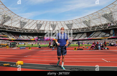 Londra, Regno Unito. 11 Agosto, 2017. Zach ZIEMEK (Stati Uniti d'America) competere nel Decathlon colpo messo a 2017 IAAF Campionati del Mondo, Queen Elizabeth Olympic Park, Stratford, Londra, Regno Unito. Credito: Simon Balson/Alamy Live News Foto Stock