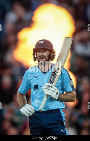 Leeds, Regno Unito. 11 Ago, 2017. Adam Lyth (Yorkshire vichinghi) Yorkshire Vichinghi v Lancashire Lightning venerdì 11 agosto 2017. Foto di Mark P Doherty. Credito: catturati Fotografia di luce limitata/Alamy Live News Foto Stock