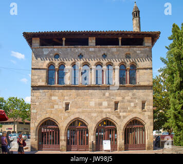 Francia, Lot, Figeac, la città sul fiume Cele Foto Stock