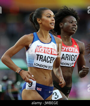 Gran Bretagna Adelle Tracey durante la donna 800m semi-finale riscaldare uno durante il giorno otto del 2017 IAAF Campionati del mondo presso il London Stadium. Foto Stock