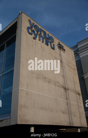 Fotografia della Venue Cymru Theatre, conference centre e arena di Llandudno, Galles. Foto scattata il 16 luglio 2017. Foto Stock