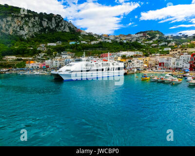 Capri, Italia - 04 Maggio 2014: Marina Grande sull'isola Foto Stock