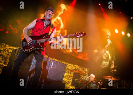 Assago (MI), Italia 27 di Giugno 2017 Deep Purple esegue live al Mediolanum Forum di Assago, Milano. © Davide Merli / Alamy Live News Foto Stock