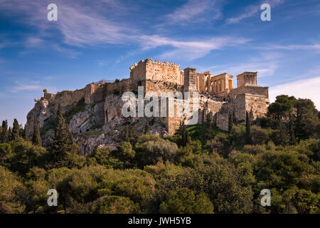 Vista di Acropolis dal areopago Hill, Atene, Grecia Foto Stock