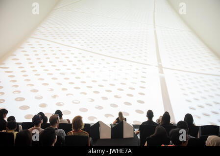 Singapore. 12 Ago, 2017. Editoriale le foto scattate a Zaha Hadid Architects: Reimagining mostra di architettura di Singapore dell'arte del Museo della Scienza di credito: Chuen Siang Tan/Alamy Live News Foto Stock