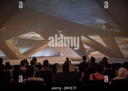 Singapore. 12 Ago, 2017. Editoriale le foto scattate a Zaha Hadid Architects: Reimagining mostra di architettura di Singapore dell'arte del Museo della Scienza di credito: Chuen Siang Tan/Alamy Live News Foto Stock