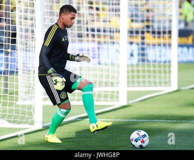 Columbus, U.S.A. 12 Ago, 2017. Agosto 12, 2017: Columbus Crew portiere Zack Steffen (23) si riscalda prima di affrontare il Chicago Fire nel loro corrispondono a Mapfre Stadium. olumbus, Ohio, Stati Uniti d'America Credito: Brent Clark/Alamy Live News Foto Stock