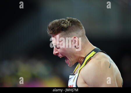 Londra, Regno Unito. 12 Ago, 2017. Atleta tedesco Johannes Vetter compete nel lancio del giavellotto evento presso la IAAF Campionati del Mondo a Londra, Regno Unito, 12 agosto 2017. Foto: Bernd Thissen/dpa/Alamy Live News Foto Stock